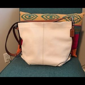 Authentic Coach F15064 Leather Shoulder Bag